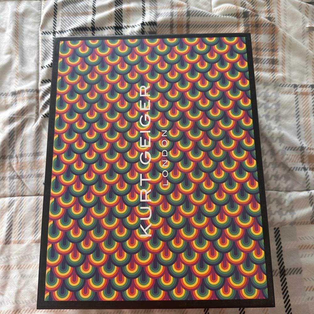 Kurt Geiger Multicolor Patterned Box - image 1